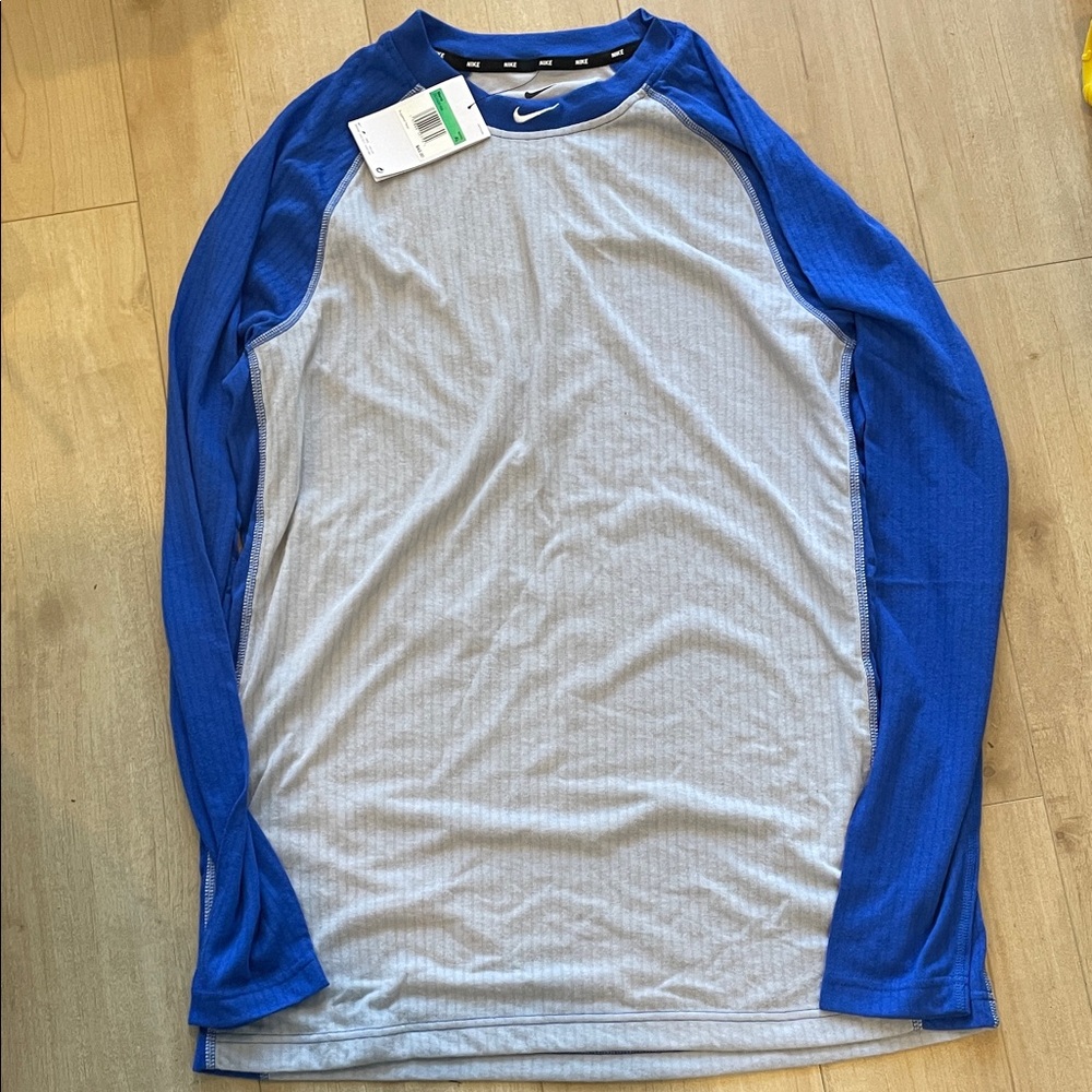 Nike Men's Blue and Gray Long Sleeve Tee base layer XL